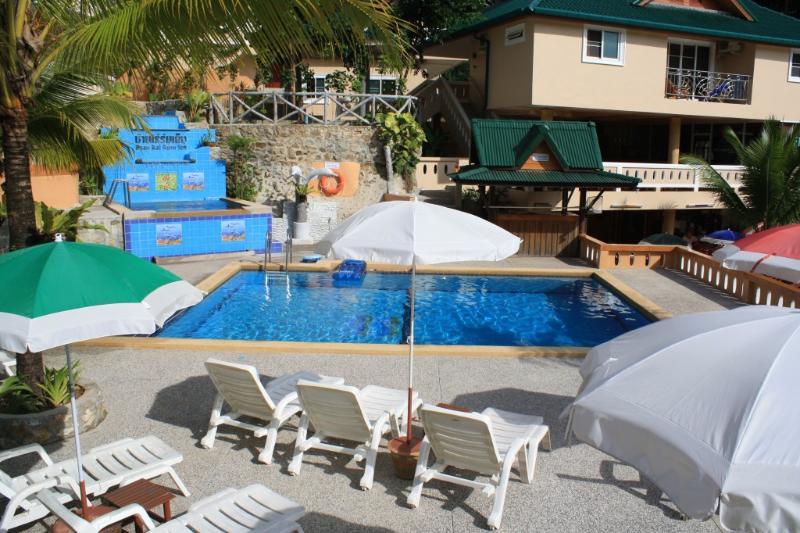 Patong Rai Rom Yen Resort Sha Экстерьер фото