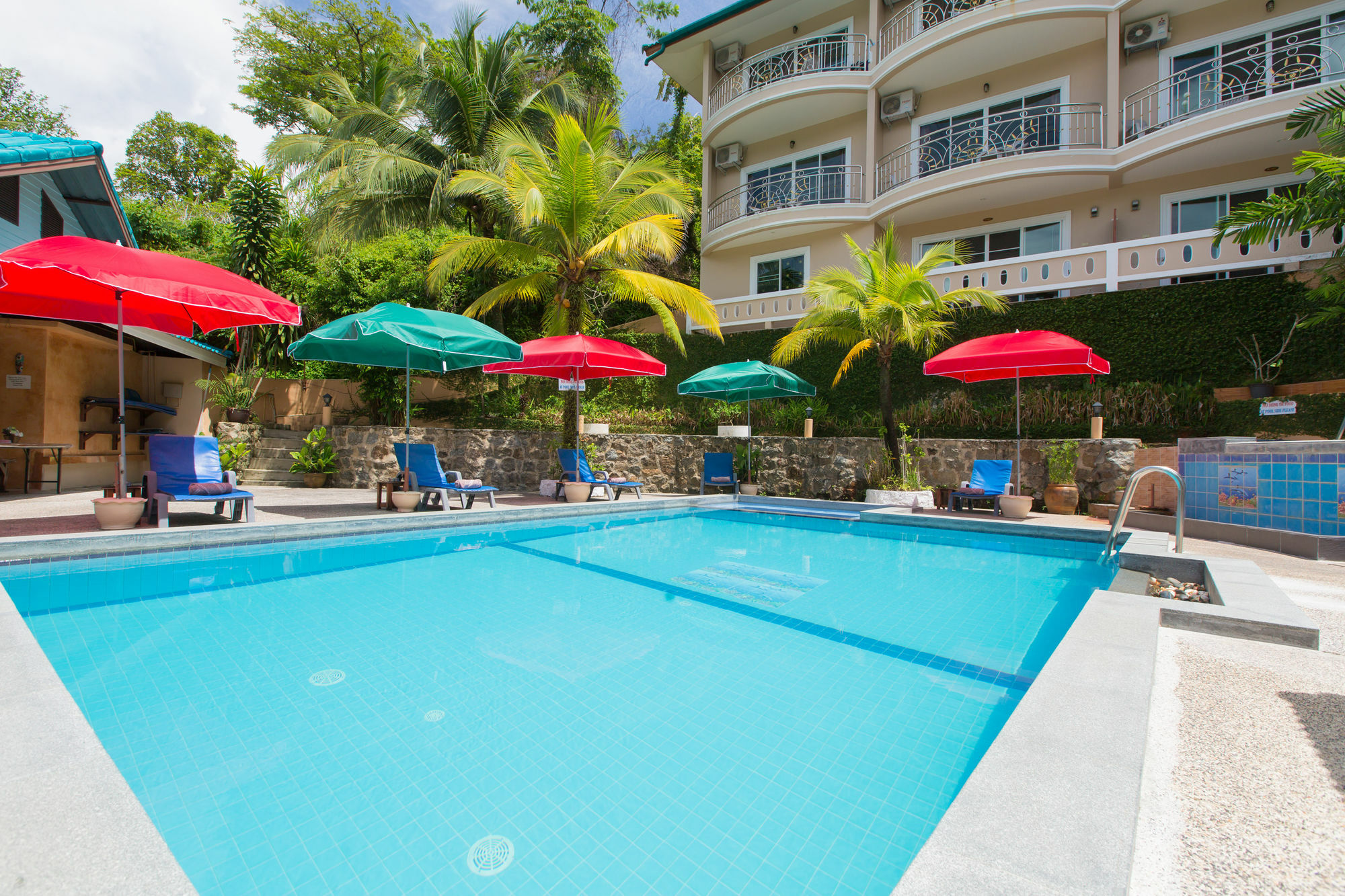 Patong Rai Rom Yen Resort Sha Экстерьер фото