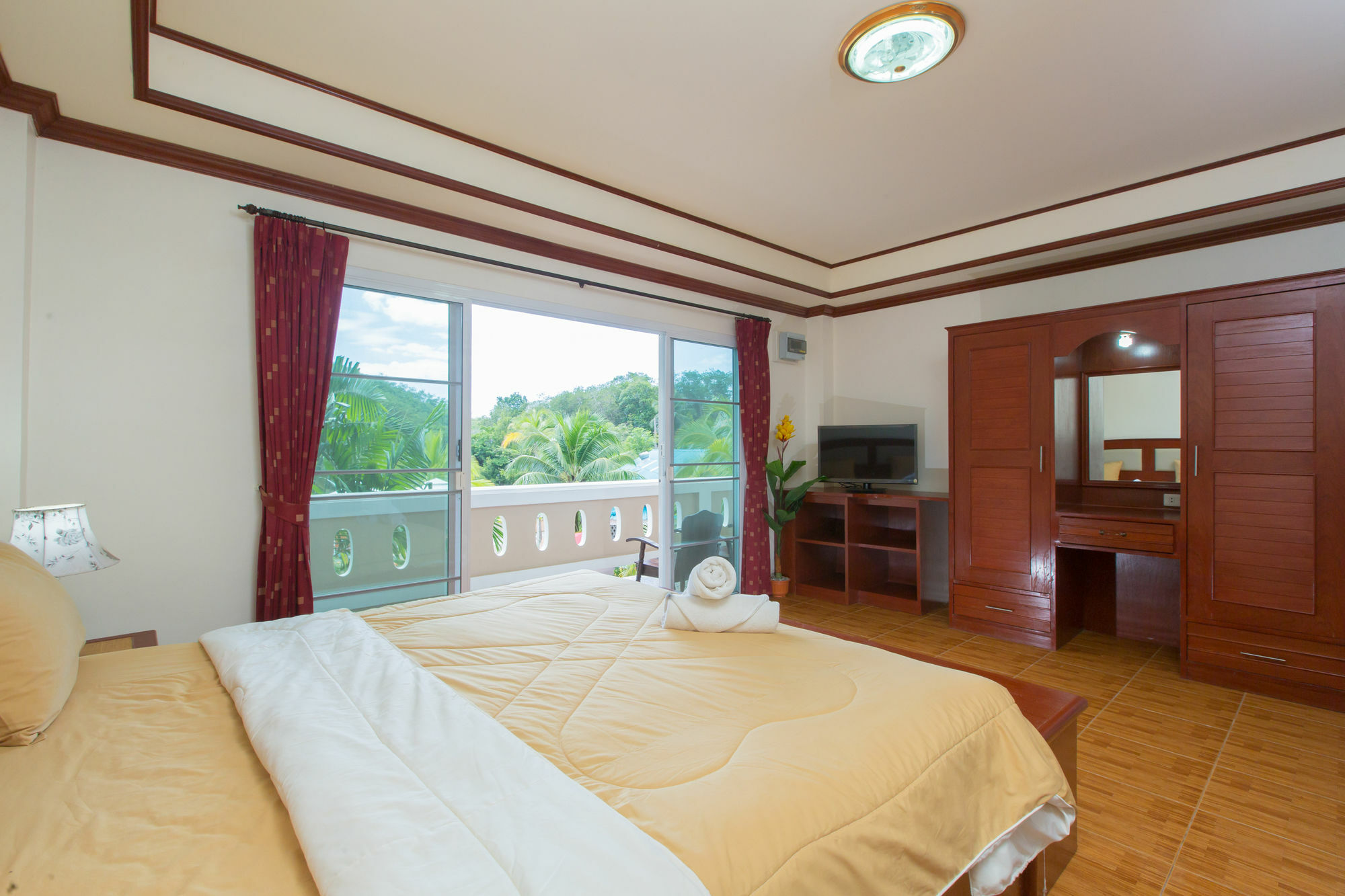 Patong Rai Rom Yen Resort Sha Экстерьер фото